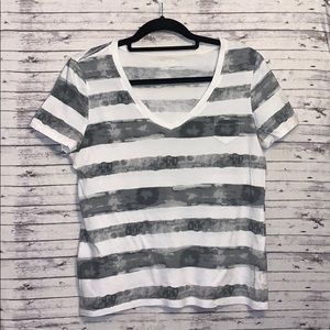 💥3/$15 Calvin Klein v-neck, woman’s Large